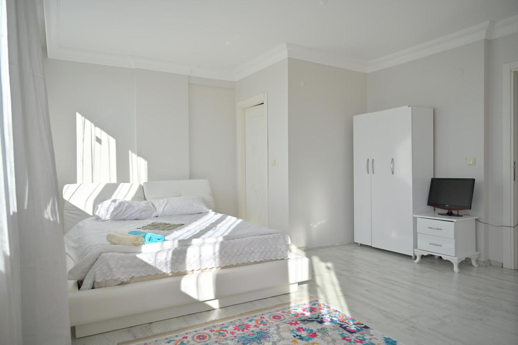 Orman Villa Hotel Is 6 Minutes From The Airport Arnavutkoy エクステリア 写真