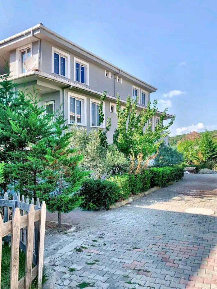 Orman Villa Hotel Is 6 Minutes From The Airport Arnavutkoy エクステリア 写真